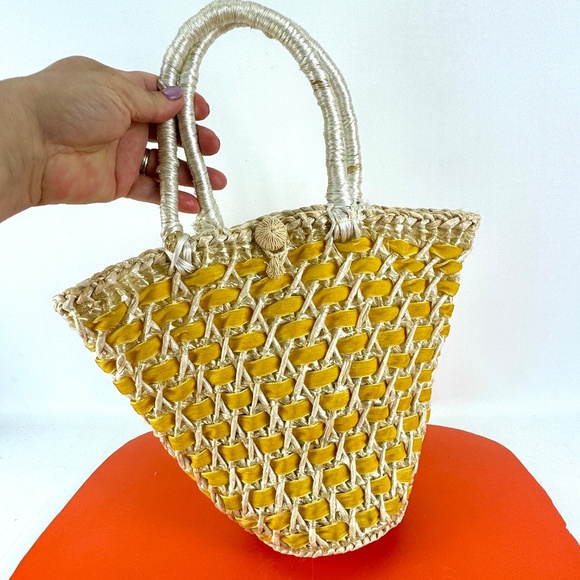 Vintage 70s straw and velvet woven purse, summer, vacation accessory - Picture 2 of 10